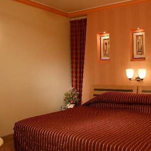 Celebrity Boutique Hotel